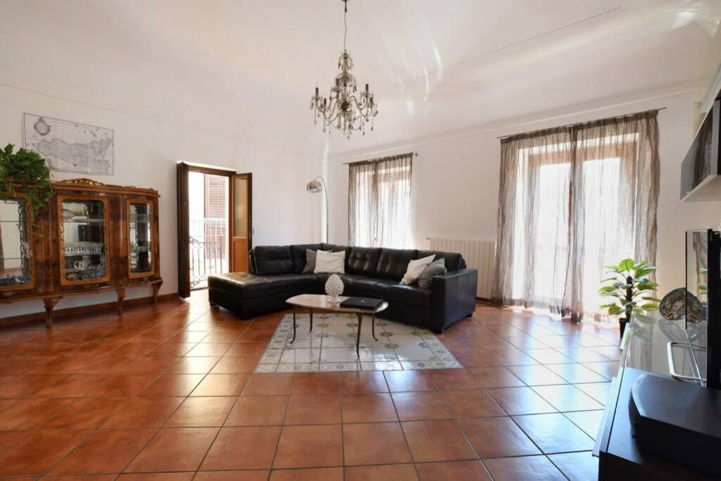 Iflat Casa Teso Con Terrazza Sui Tetti Apartment Палермо Екстериор снимка
